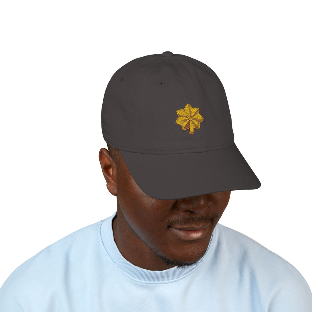 Embroidered Gold Glitter Four-Leaf Clover Major Insignia Baseball Cap